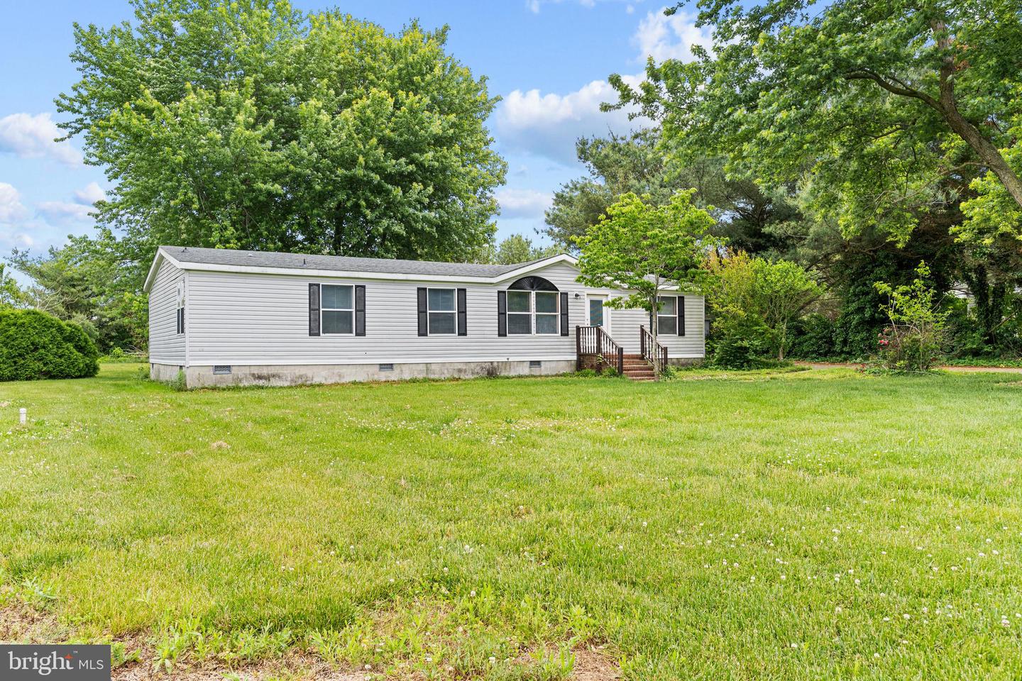 35383 Dannys Dr Property Photo 3
