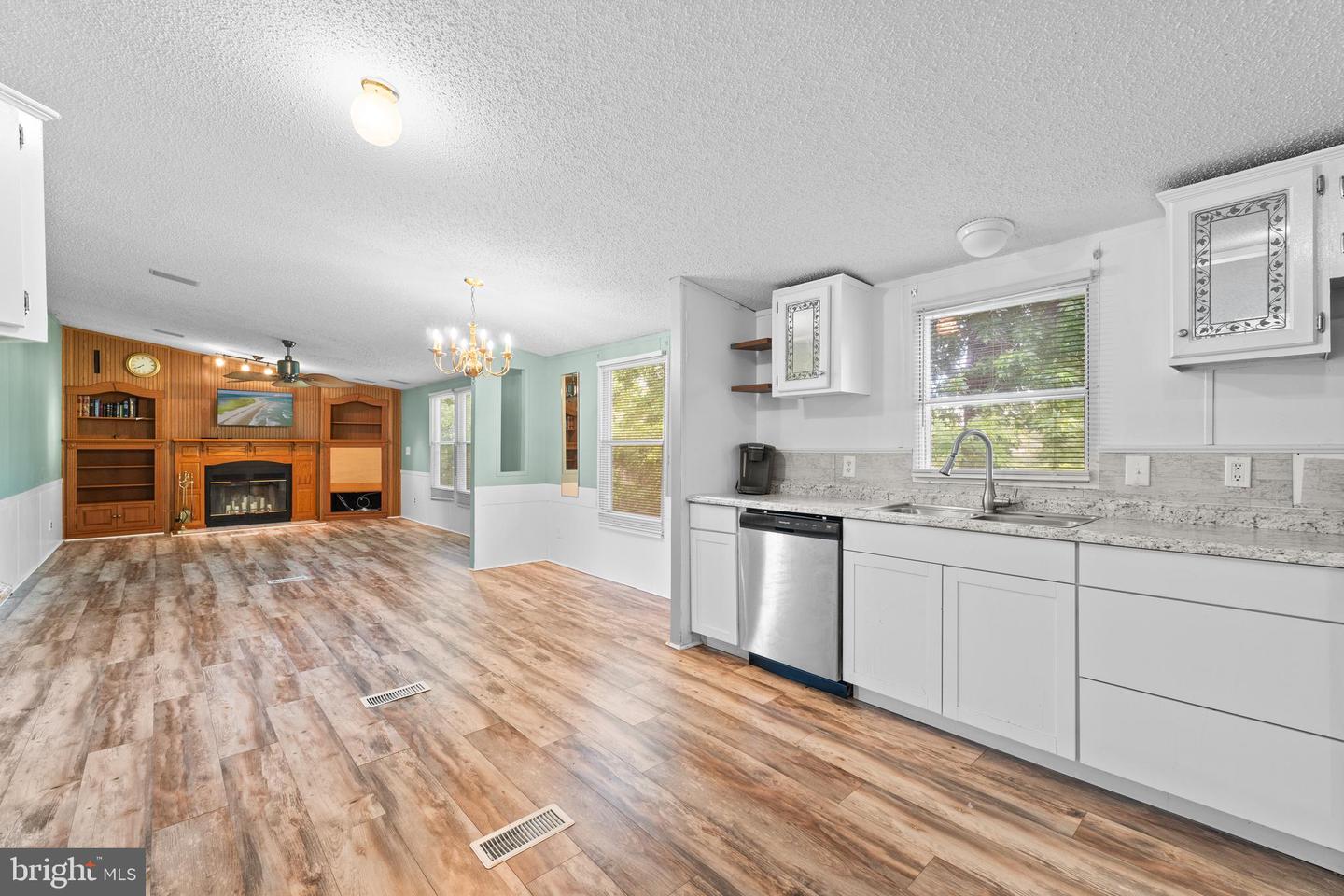 35383 Dannys Dr Property Photo 6
