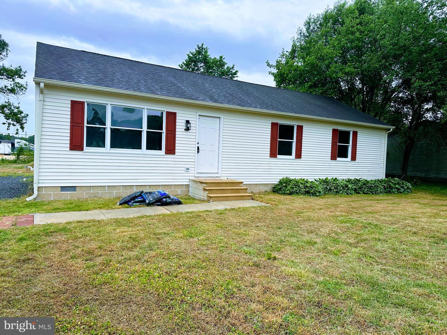 22119 BRINSFIELD AVE Property Photo 1