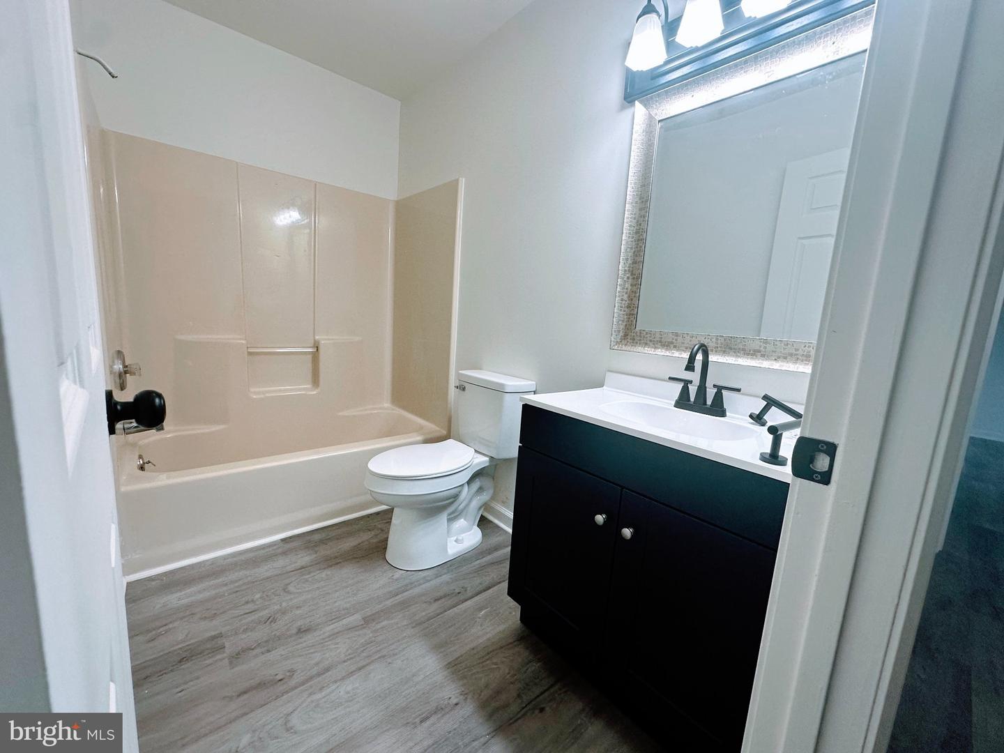 22119 Brinsfield Ave Property Photo 18