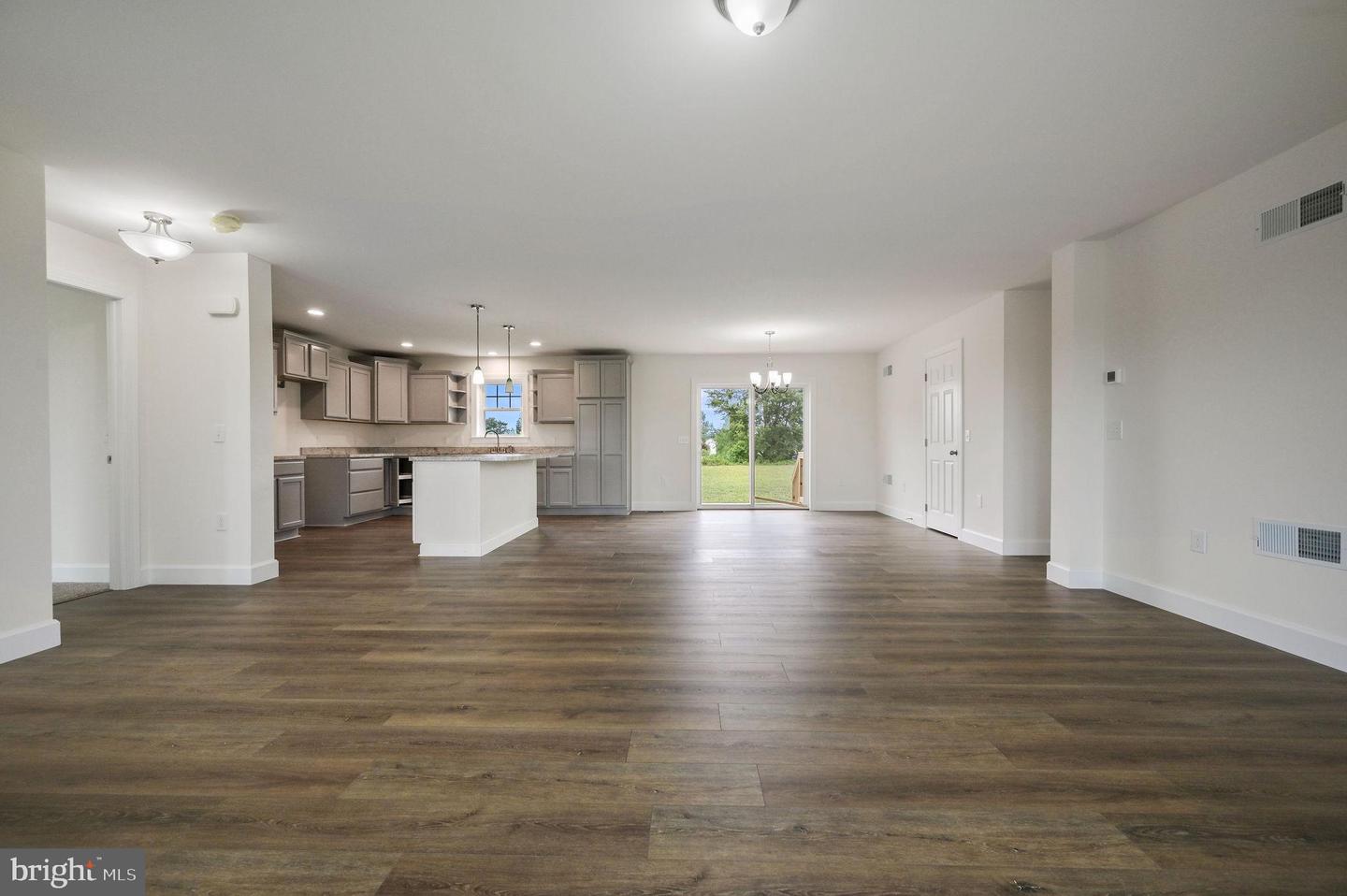 26354 Meadow Ln Property Photo 1