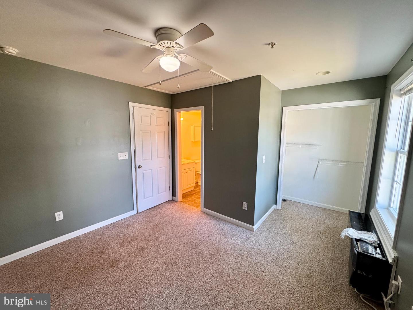 28420 Delaware Av Property Photo 13