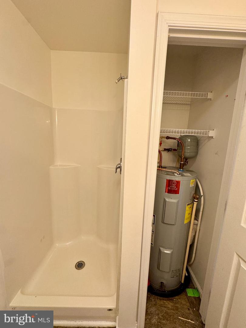 28420 Delaware Av Property Photo 15