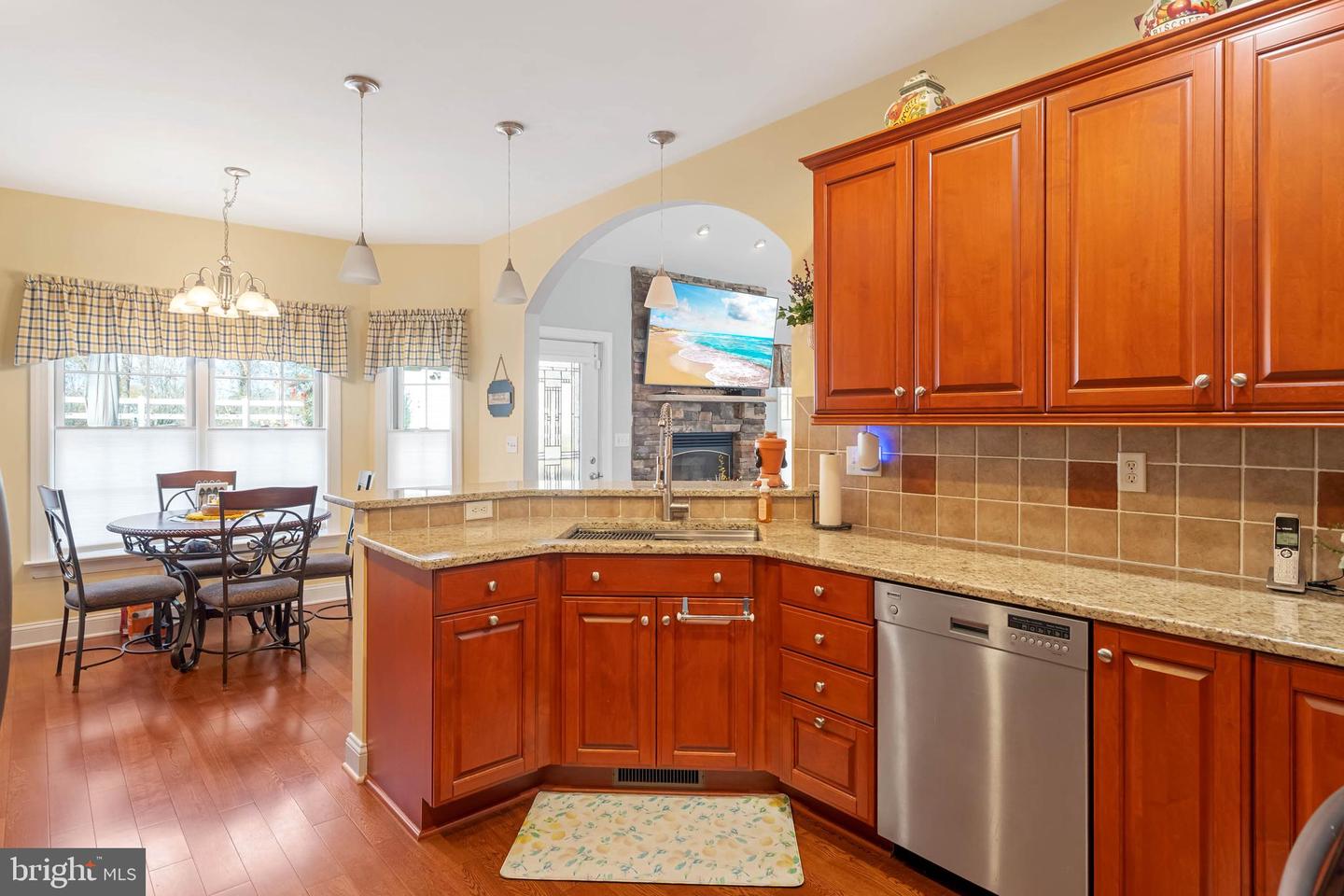 28344 River Rd Property Photo 6