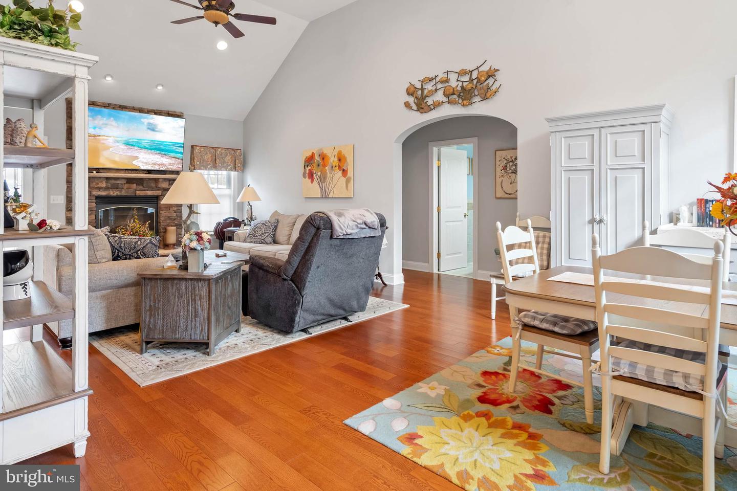 28344 River Rd Property Photo 10