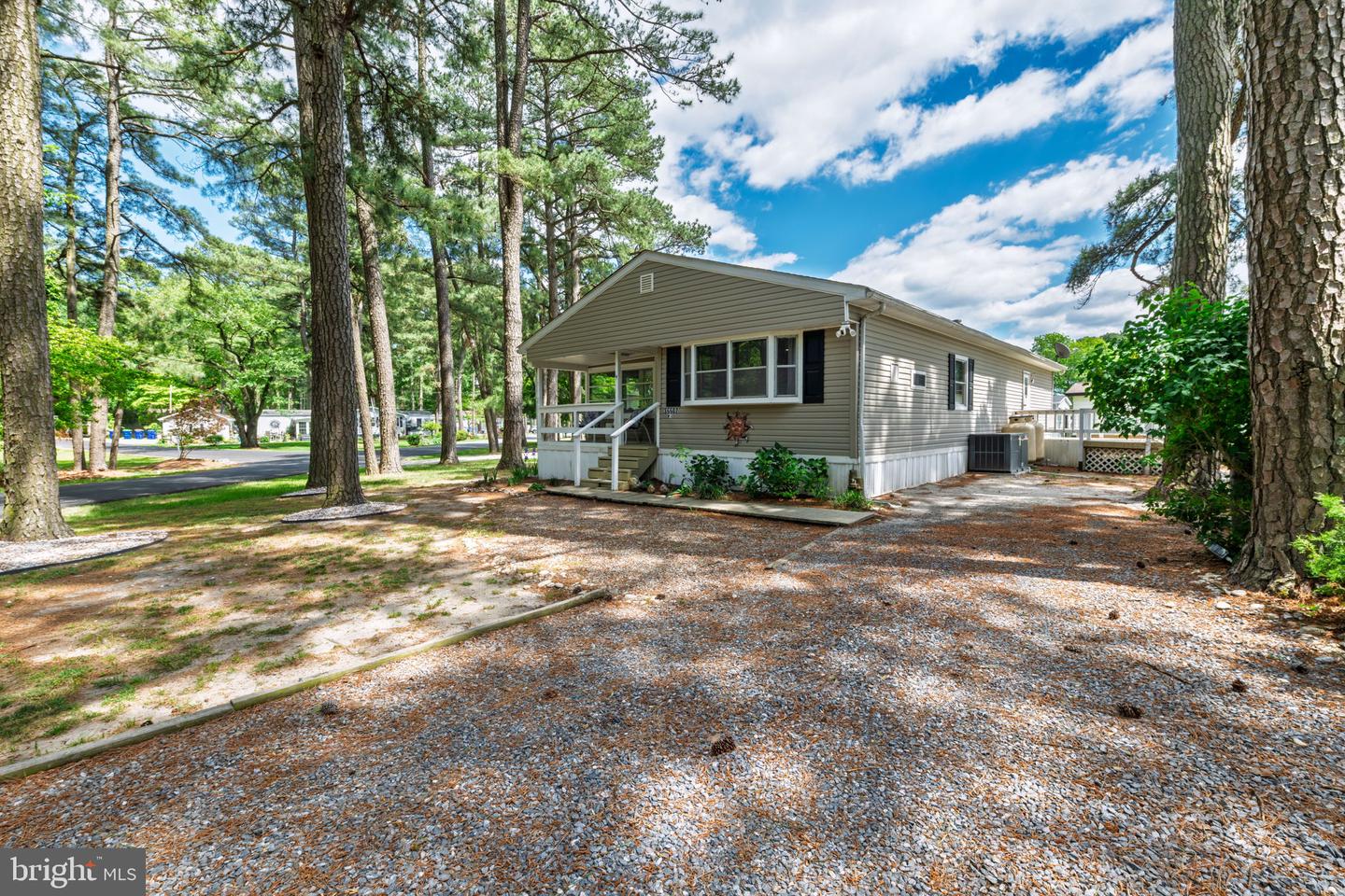 35502 E Harbor Dr Property Photo 1
