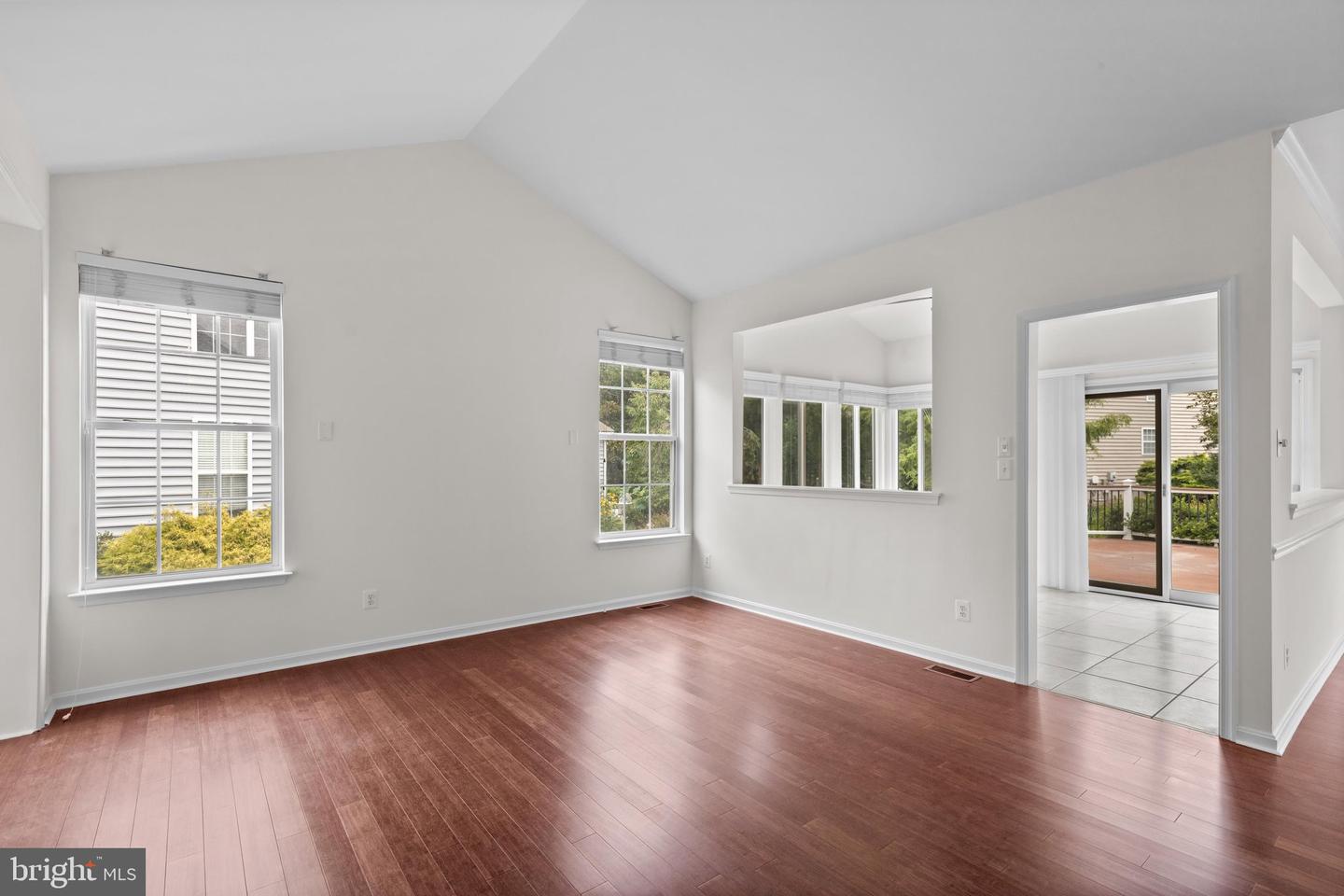 35595 Cedar Valley Ln Property Photo 7