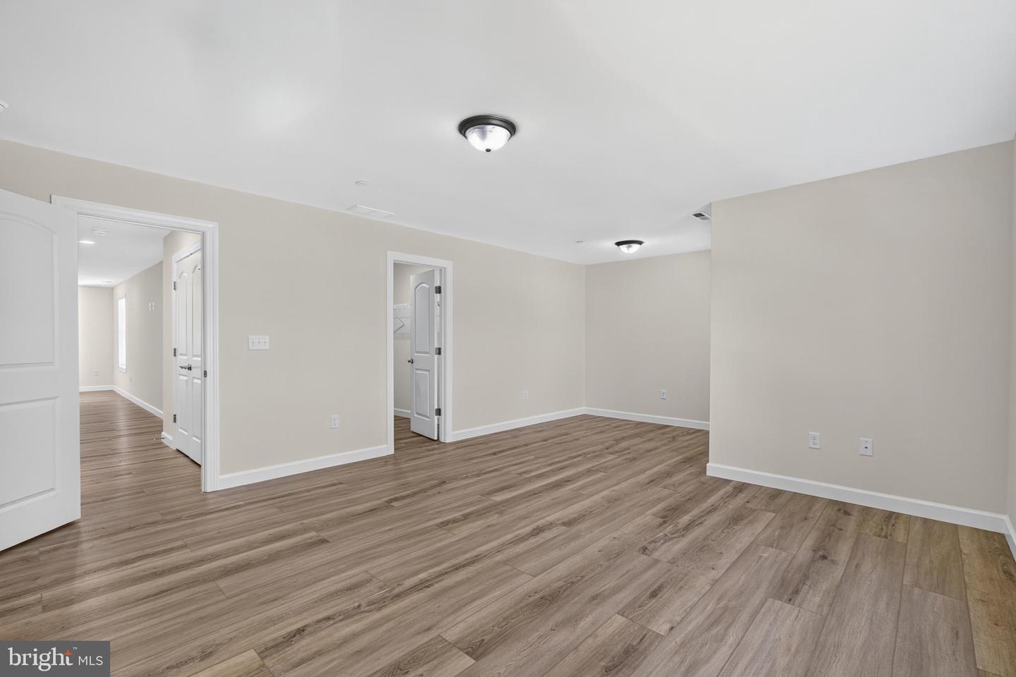 212 Chandler St Property Photo 6