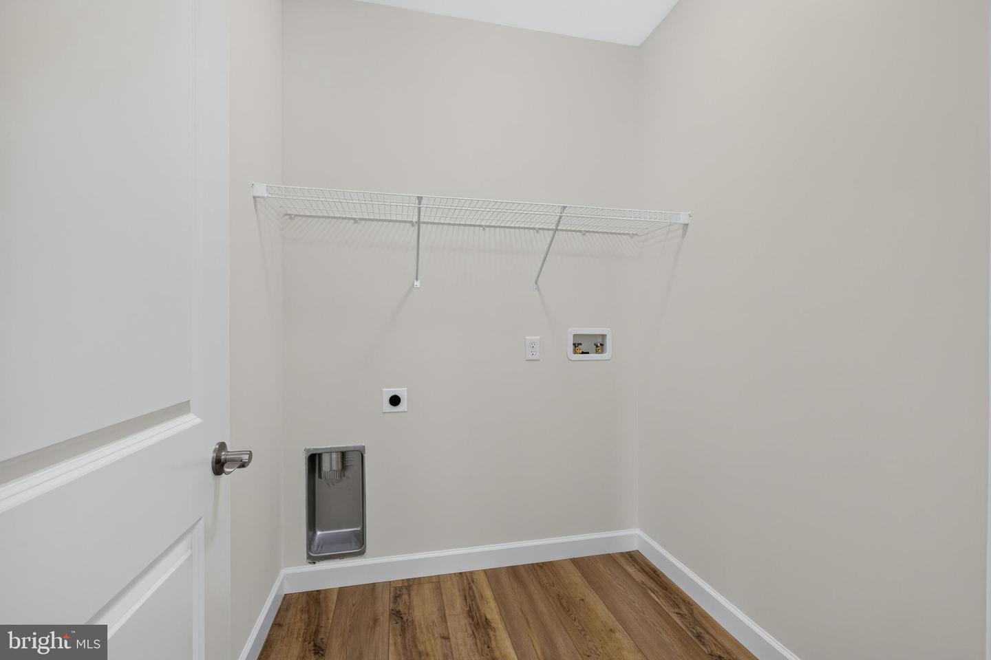 212 Chandler St Property Photo 38