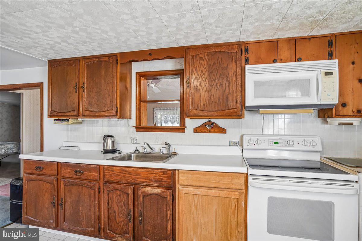 34061 Substation Rd Property Photo 10