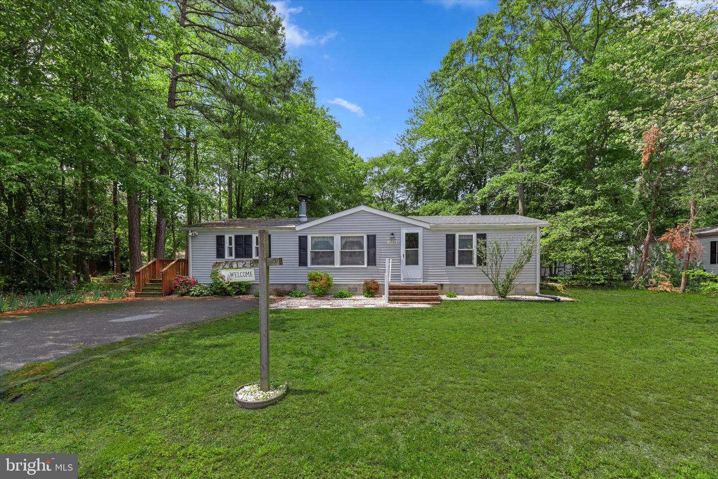 24128 Celtic St Property Photo 3