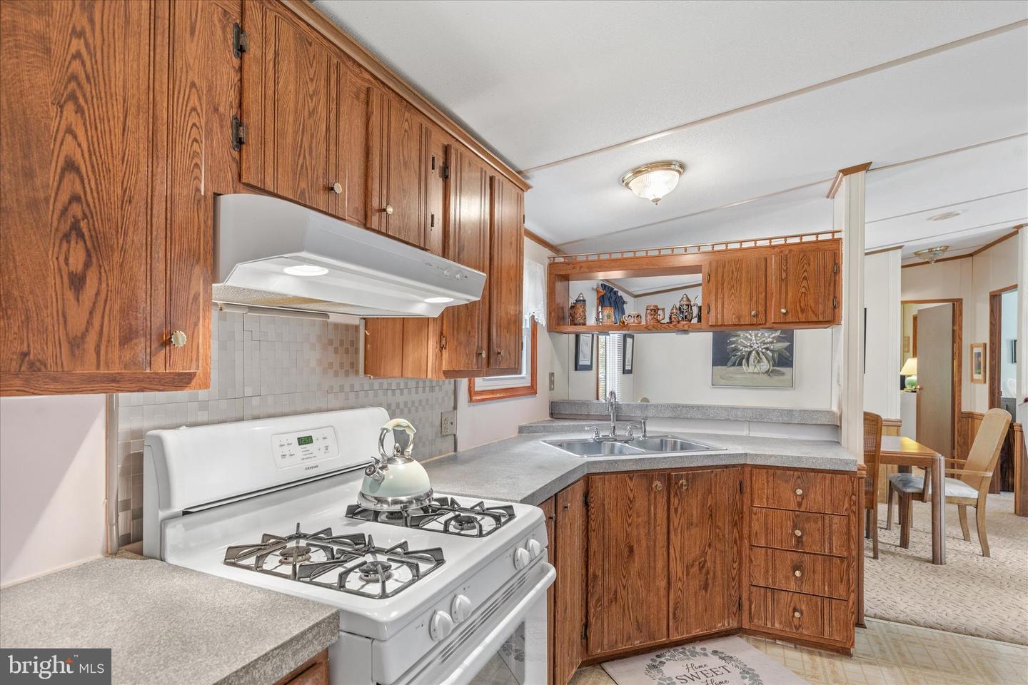 24128 Celtic St Property Photo 16