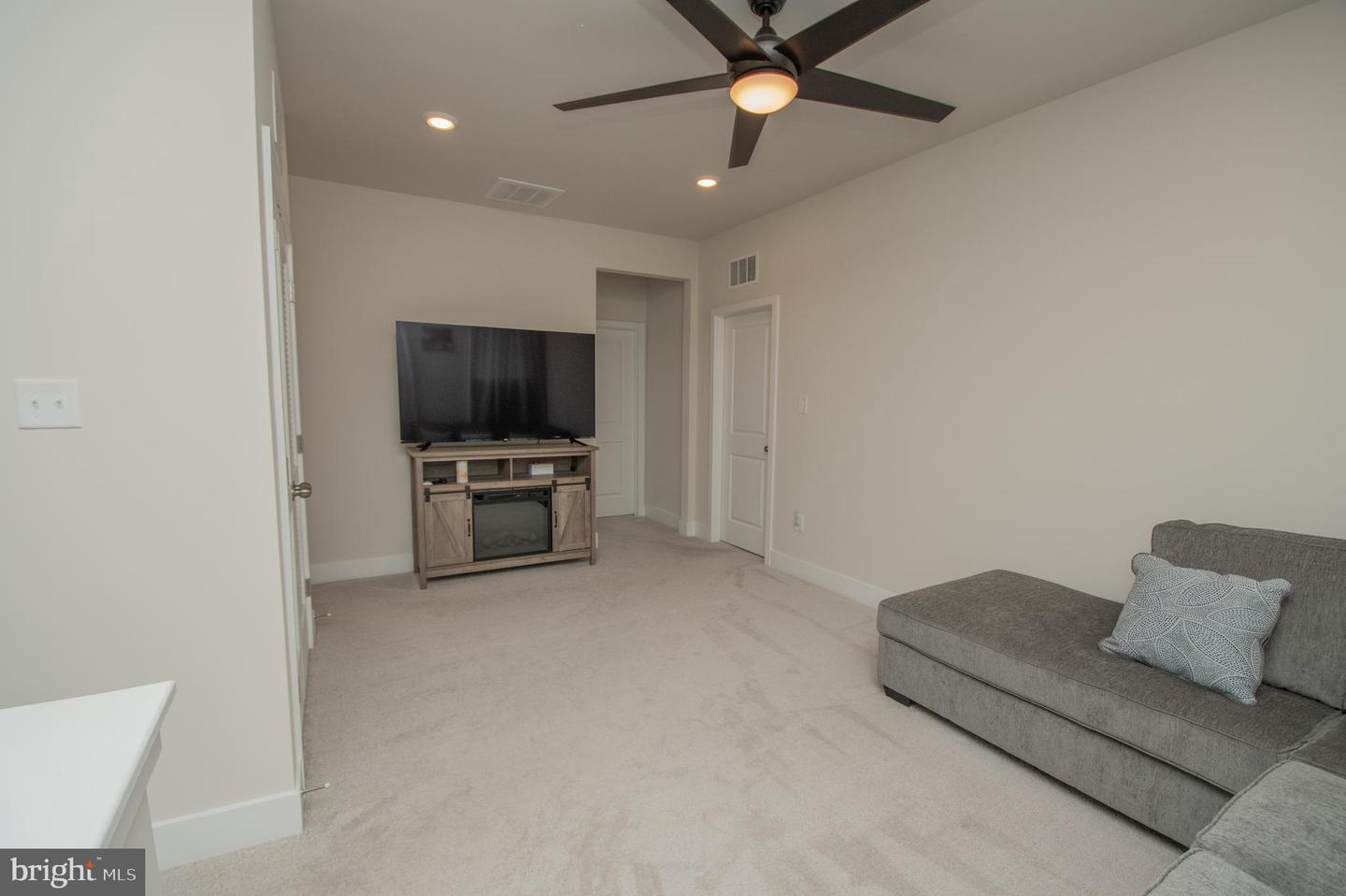 34282 Graham Cir Property Photo 12