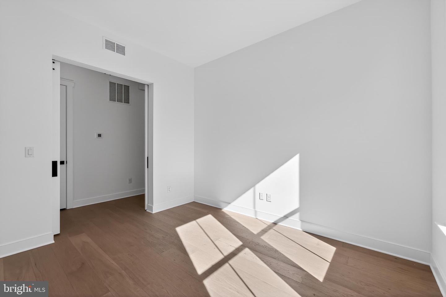 20424 Skipjack Dr Property Photo 3