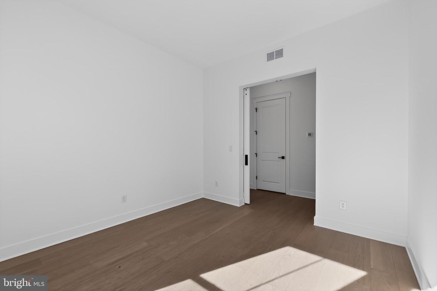 20424 Skipjack Dr Property Photo 6