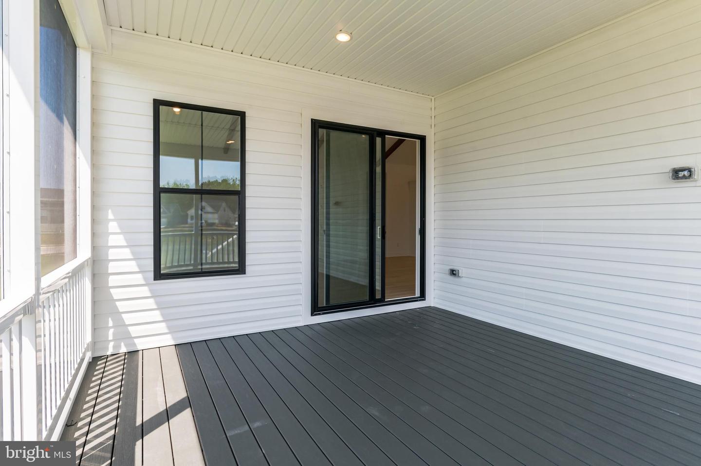 20424 Skipjack Dr Property Photo 12