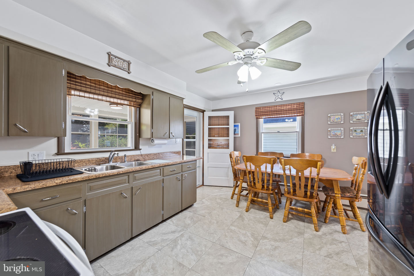 21089 Elizabeth Ave Property Photo 11
