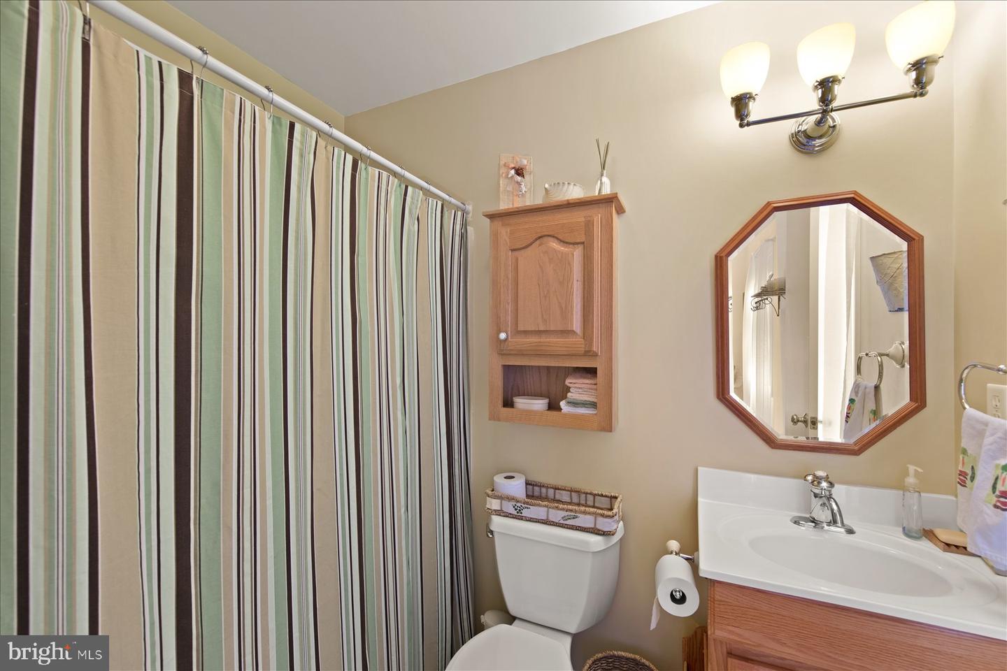 21095 Elizabeth Ave Property Photo 29