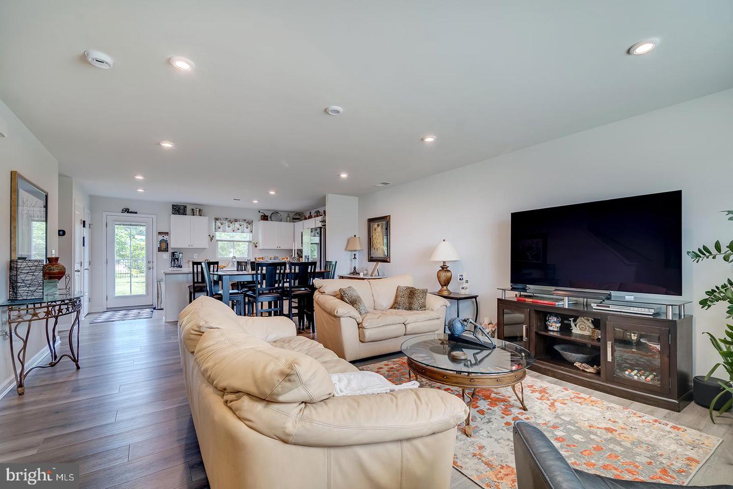 28051 Starfish Ct Property Photo 4