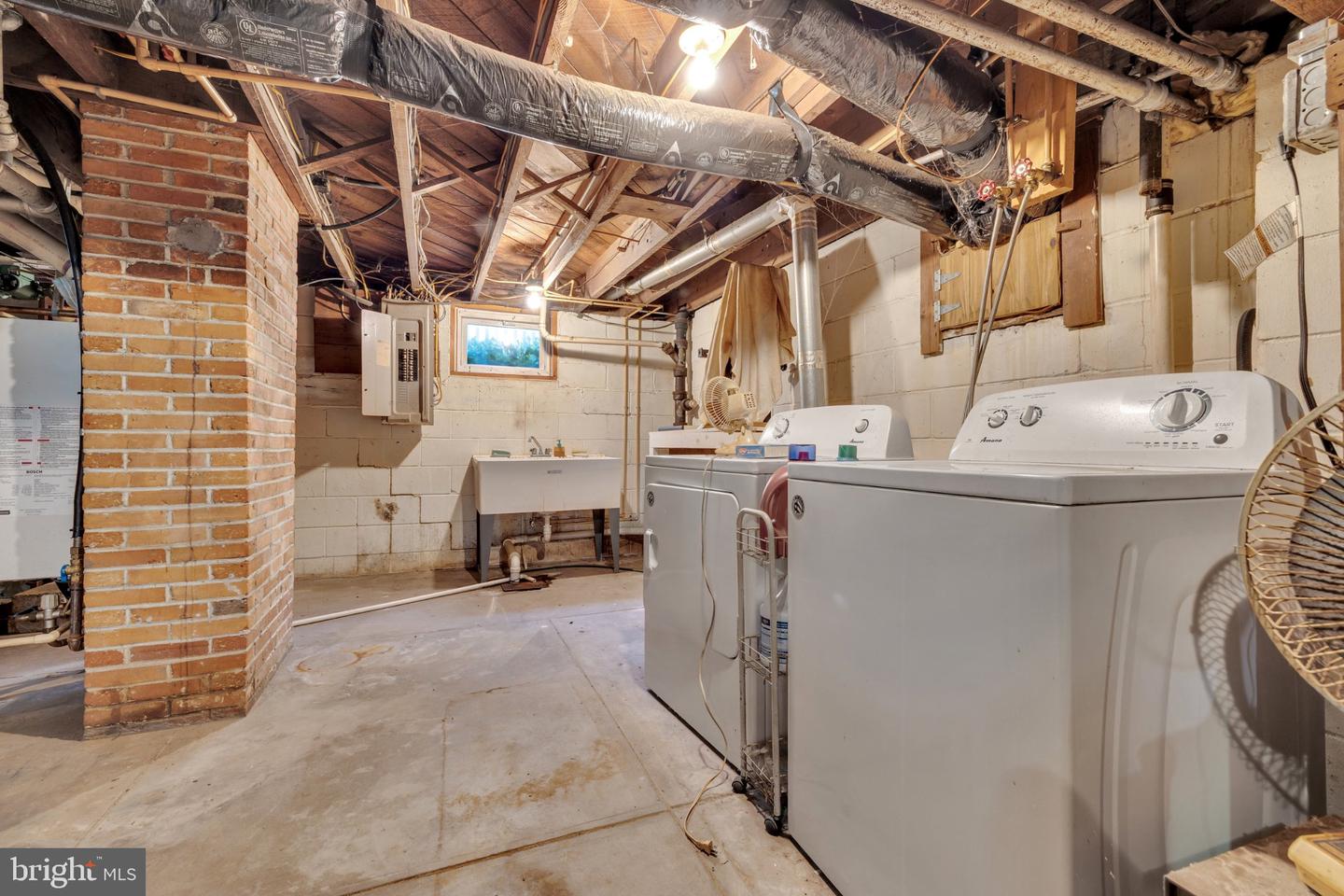 110 Delaware Ave Property Photo 47