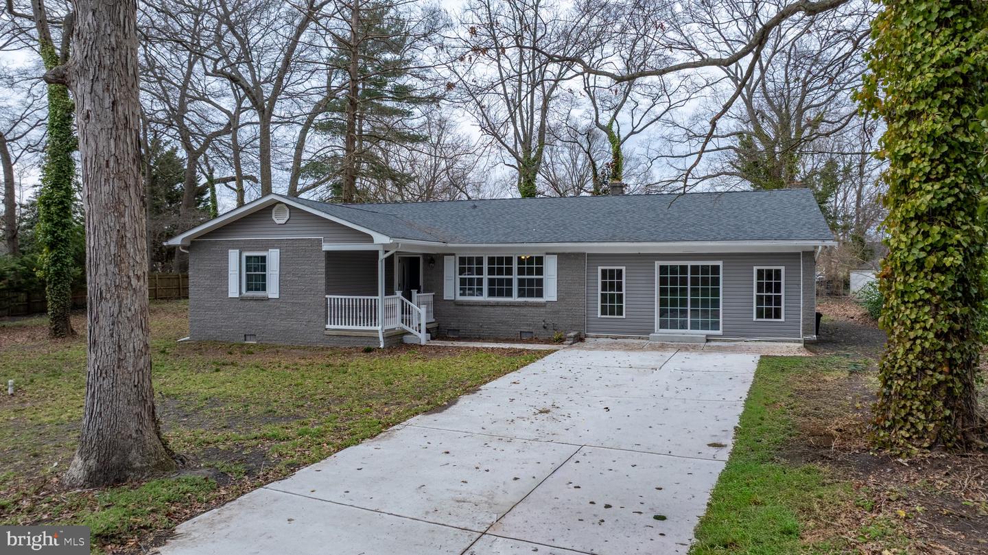 24208 Beaver Dam Dr Property Photo 2