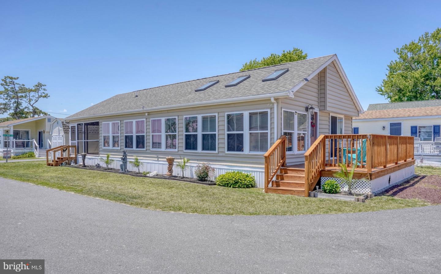 27461 Chiton Ln Property Photo 1