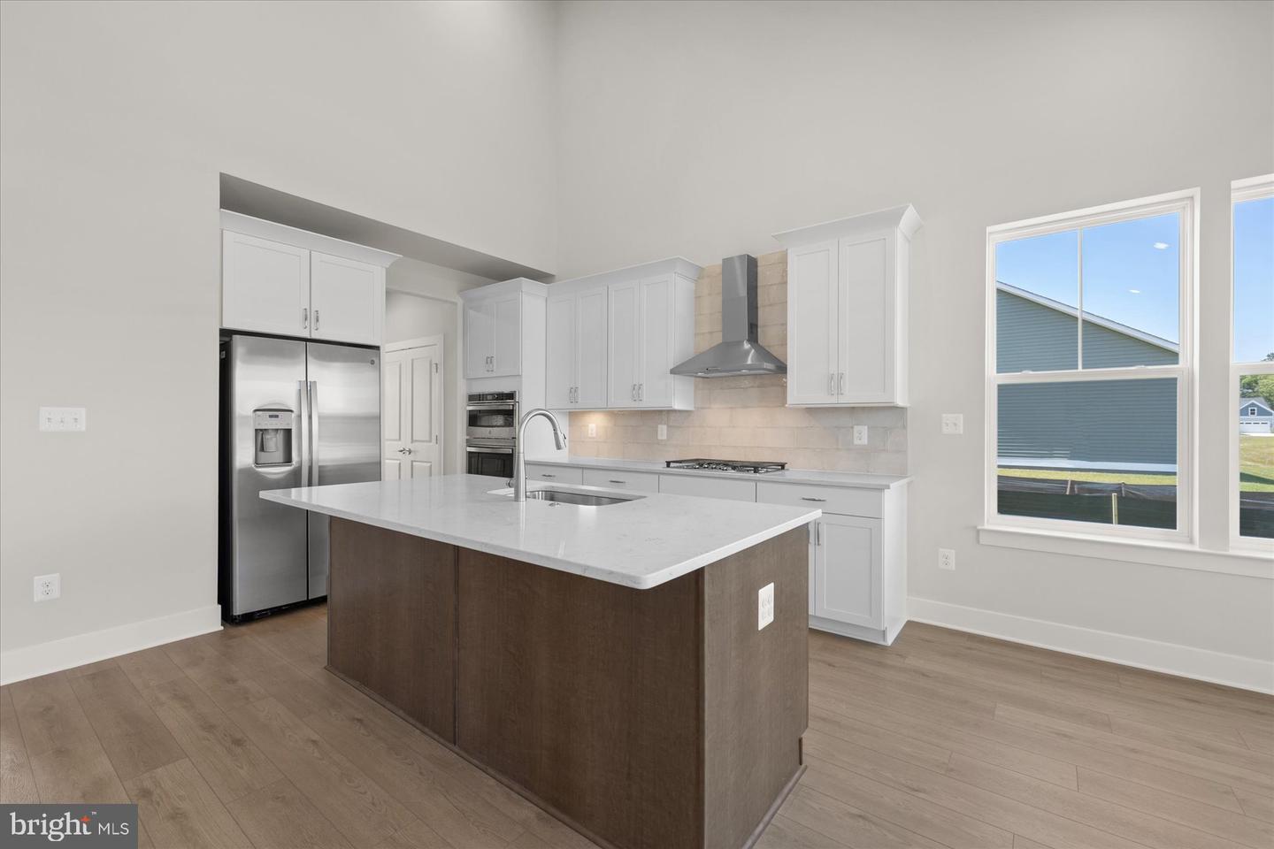 24734 Michael Isler Ave Property Photo 4