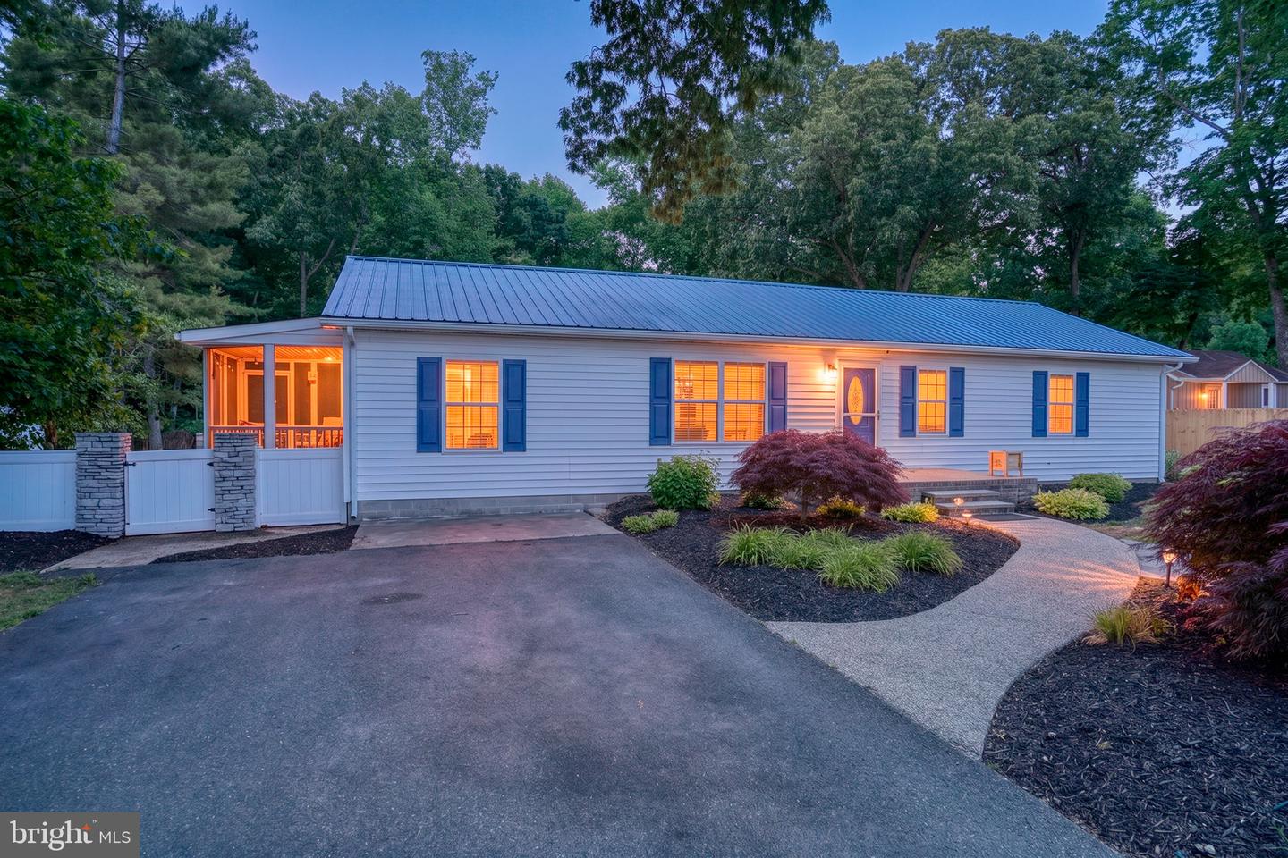 22451 Wood Branch Rd Property Photo 2