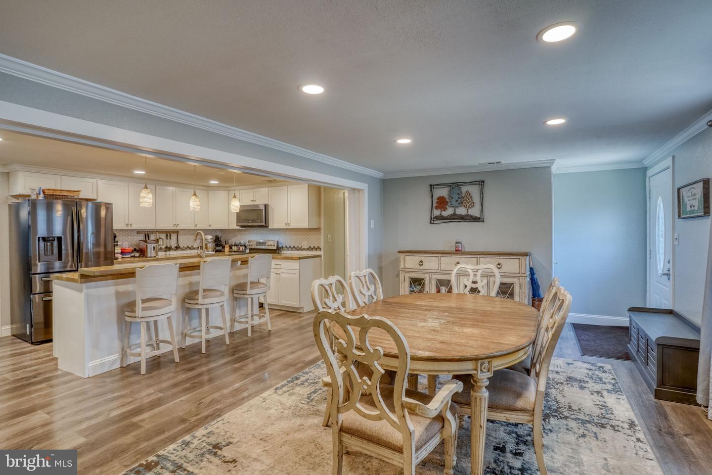 22451 Wood Branch Rd Property Photo 6