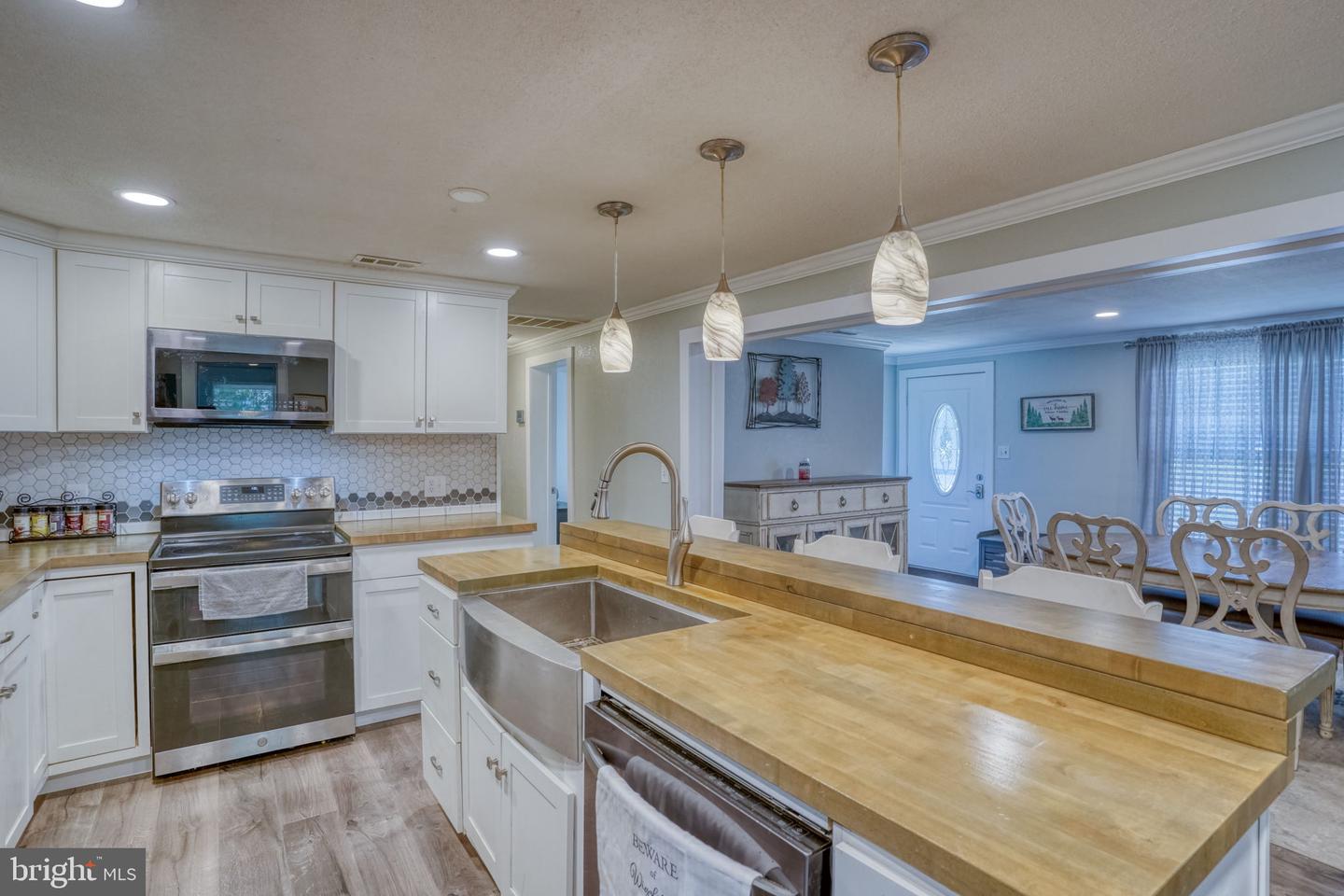22451 Wood Branch Rd Property Photo 8