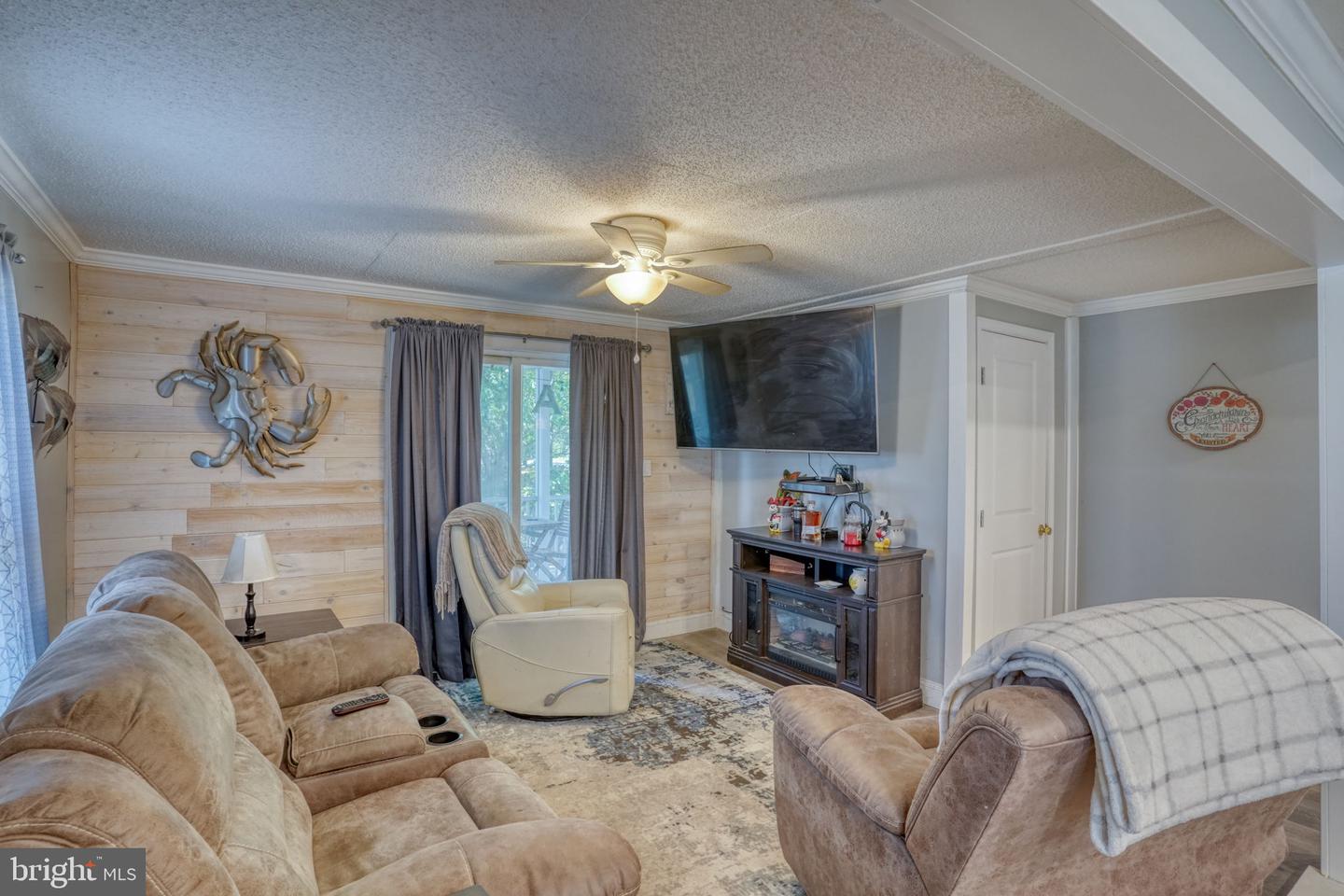 22451 Wood Branch Rd Property Photo 15