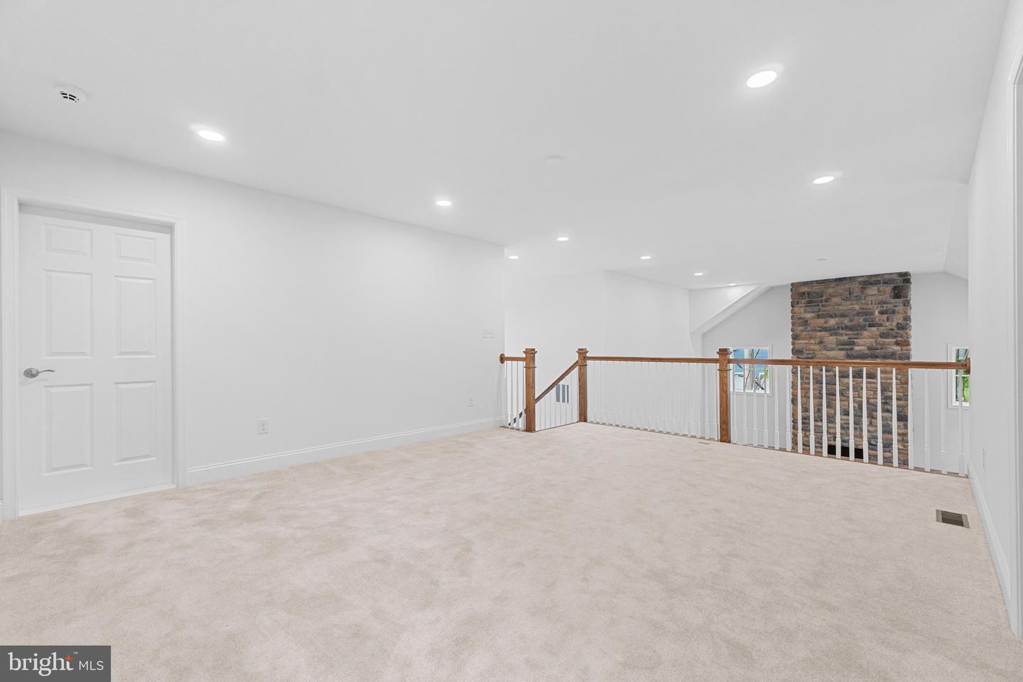 20430 Honeysuckle Dr Property Photo 68