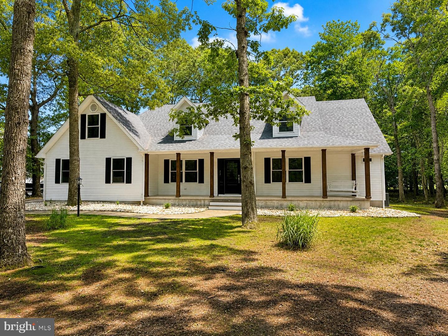 347 Fairway Ln Property Photo 1