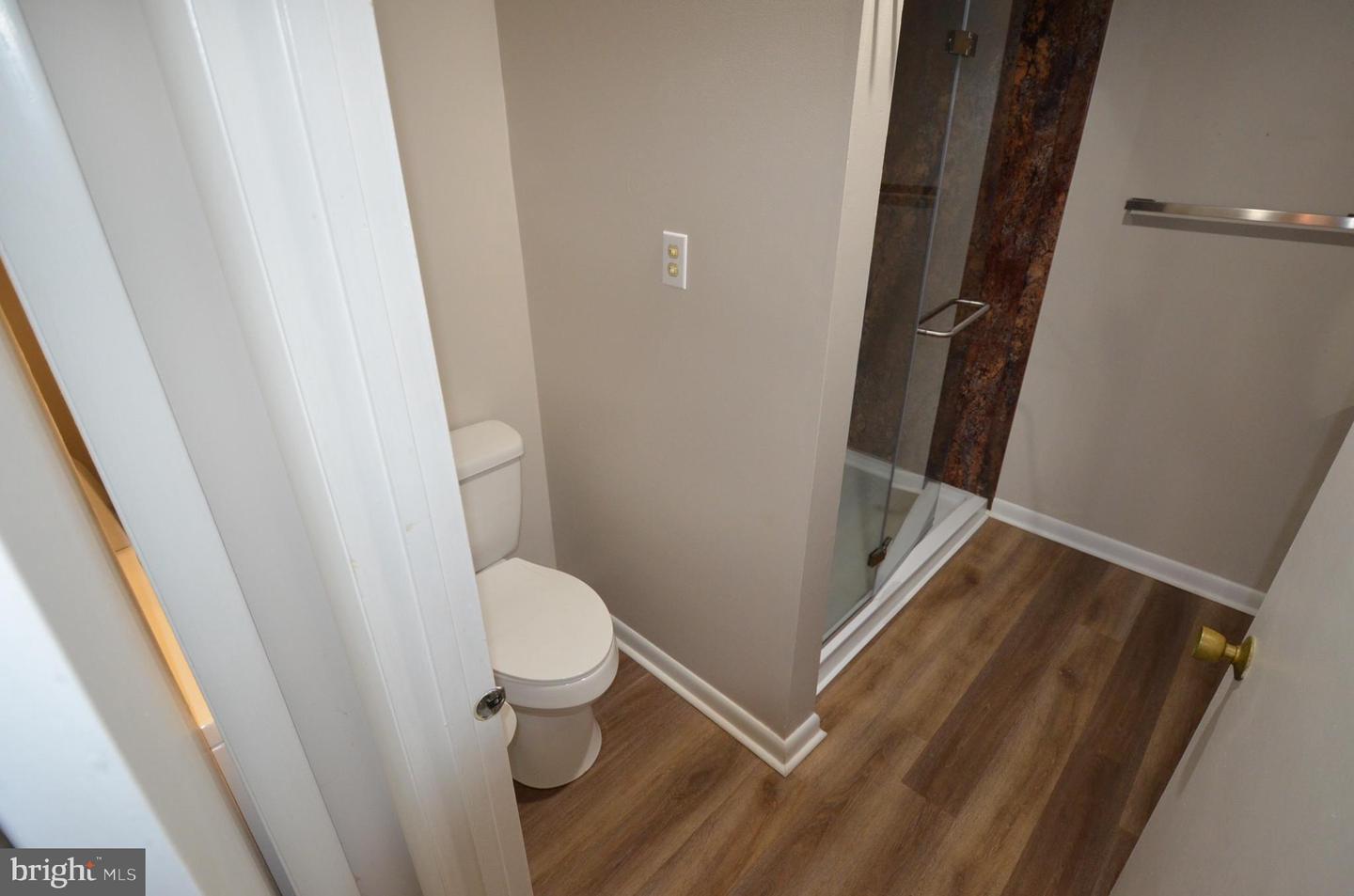 903 Houston Dr #903 Property Photo 16