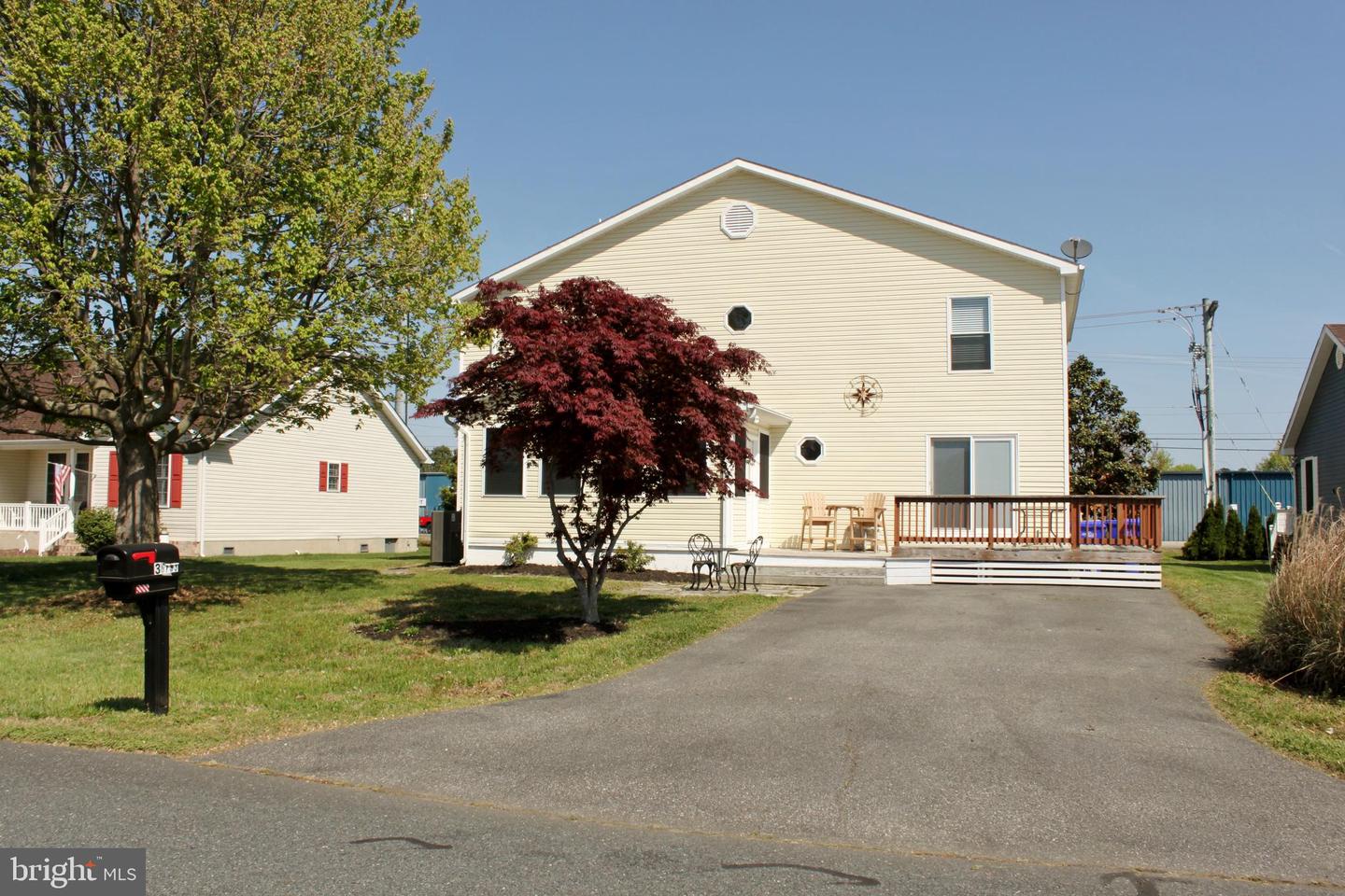 36793 Breakwater Run Property Photo 1
