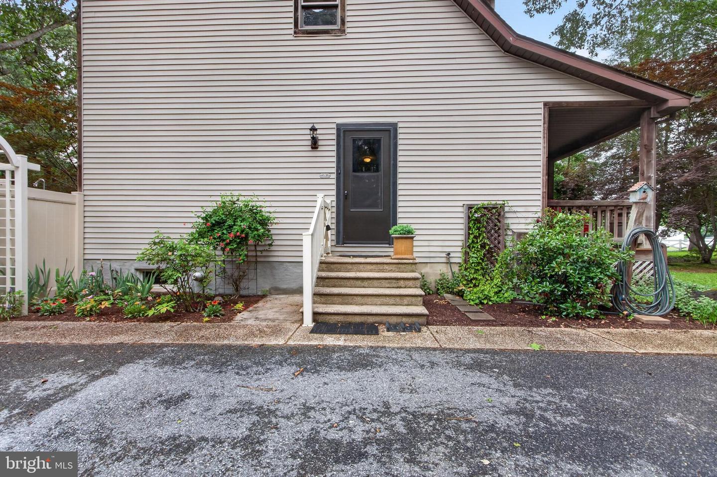 32524 Morning View Ln Property Photo 3