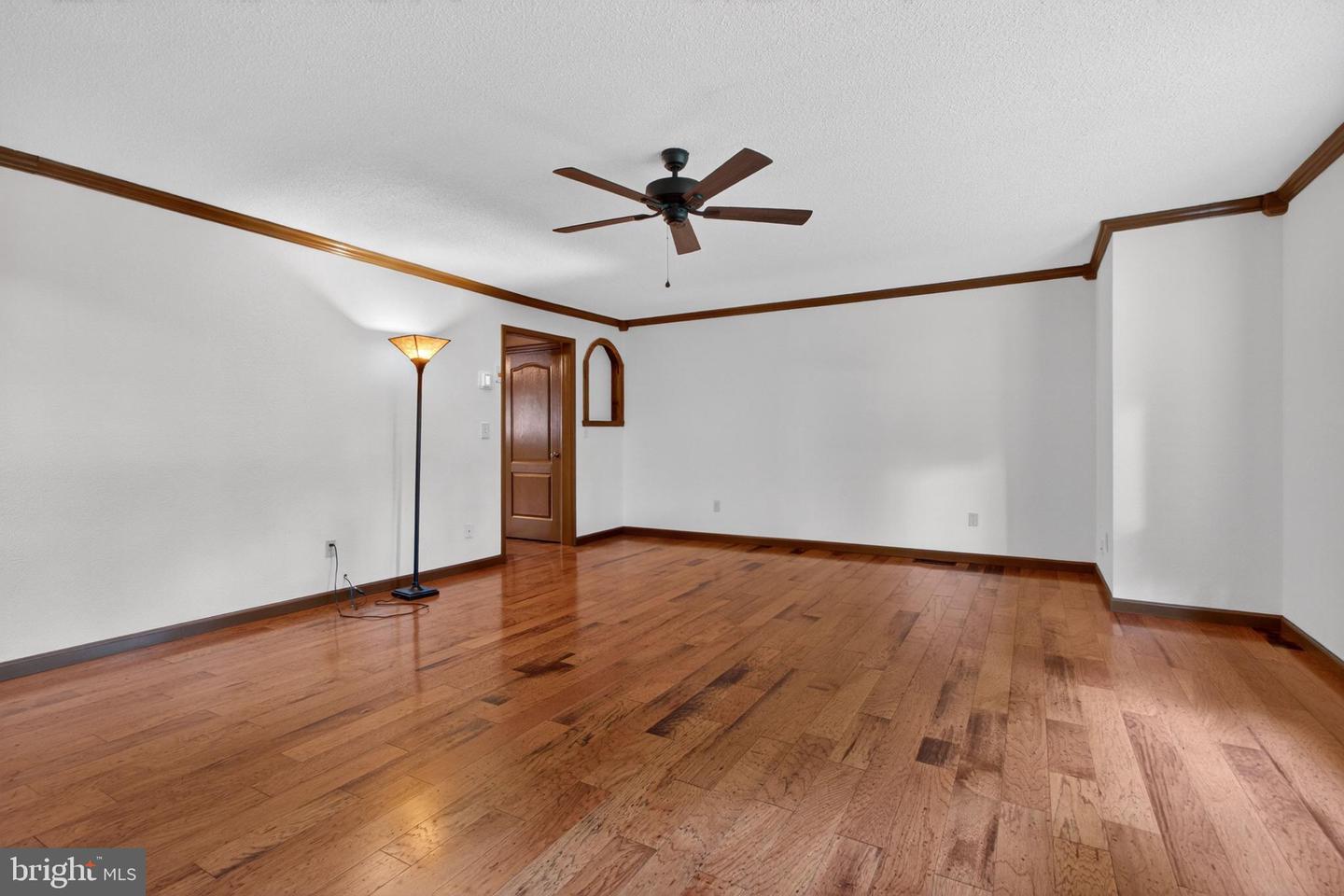 32524 Morning View Ln Property Photo 11