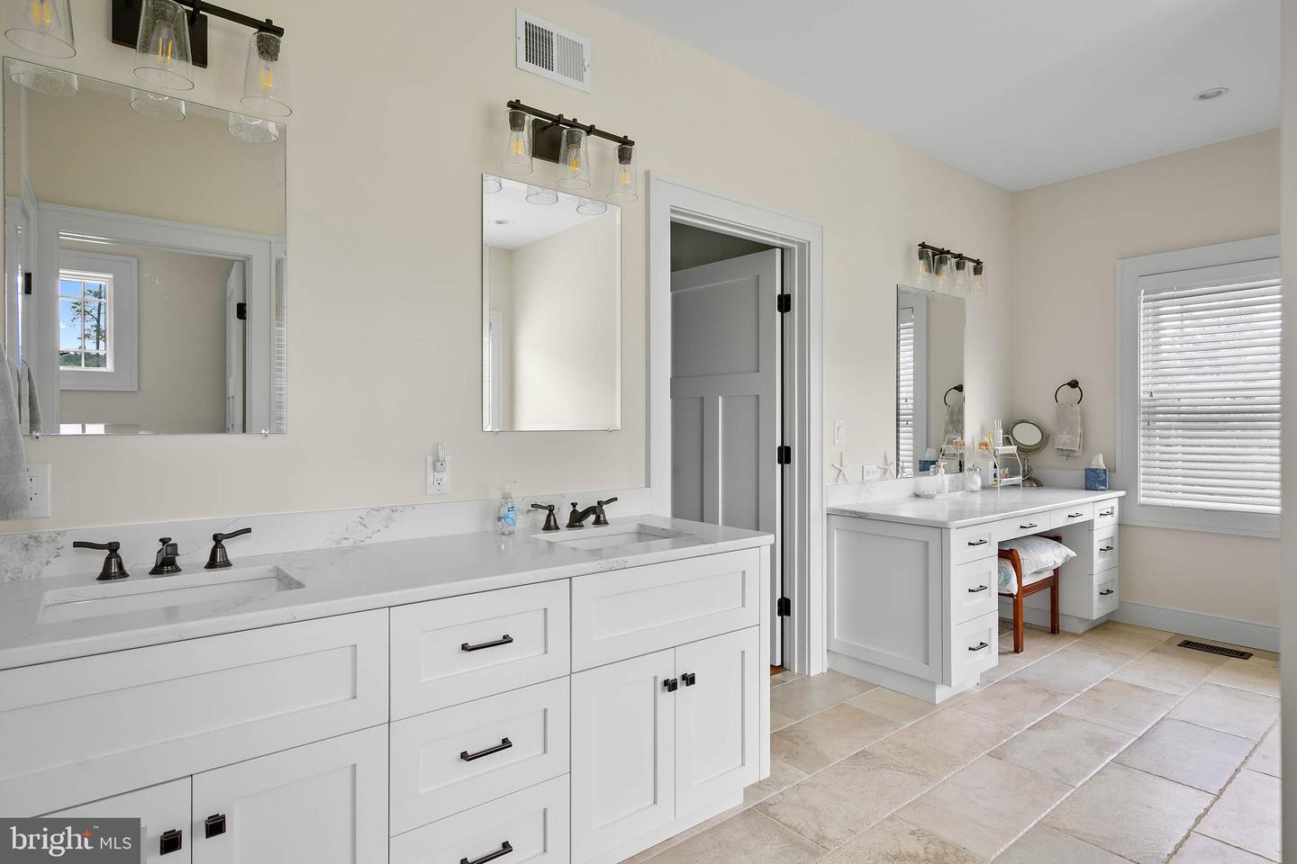22136 Waterview Rd Property Photo 28