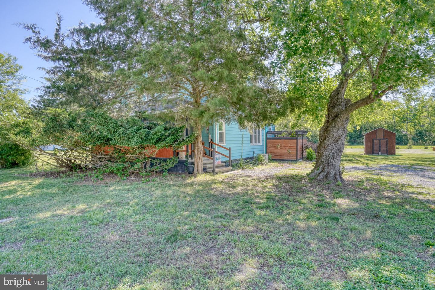 77 West Ave Property Photo 5
