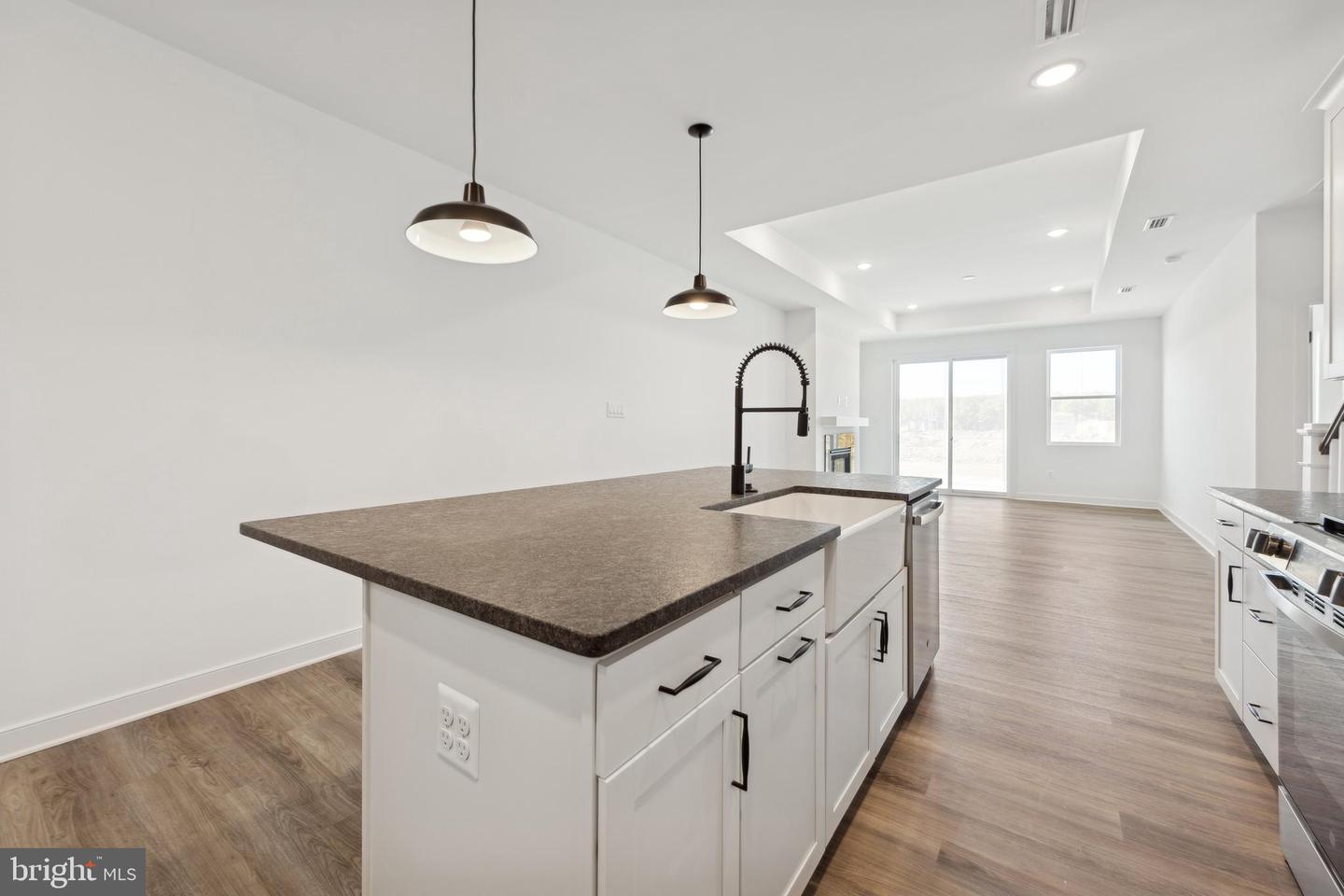 20533 Spyglass Cir Property Photo 6
