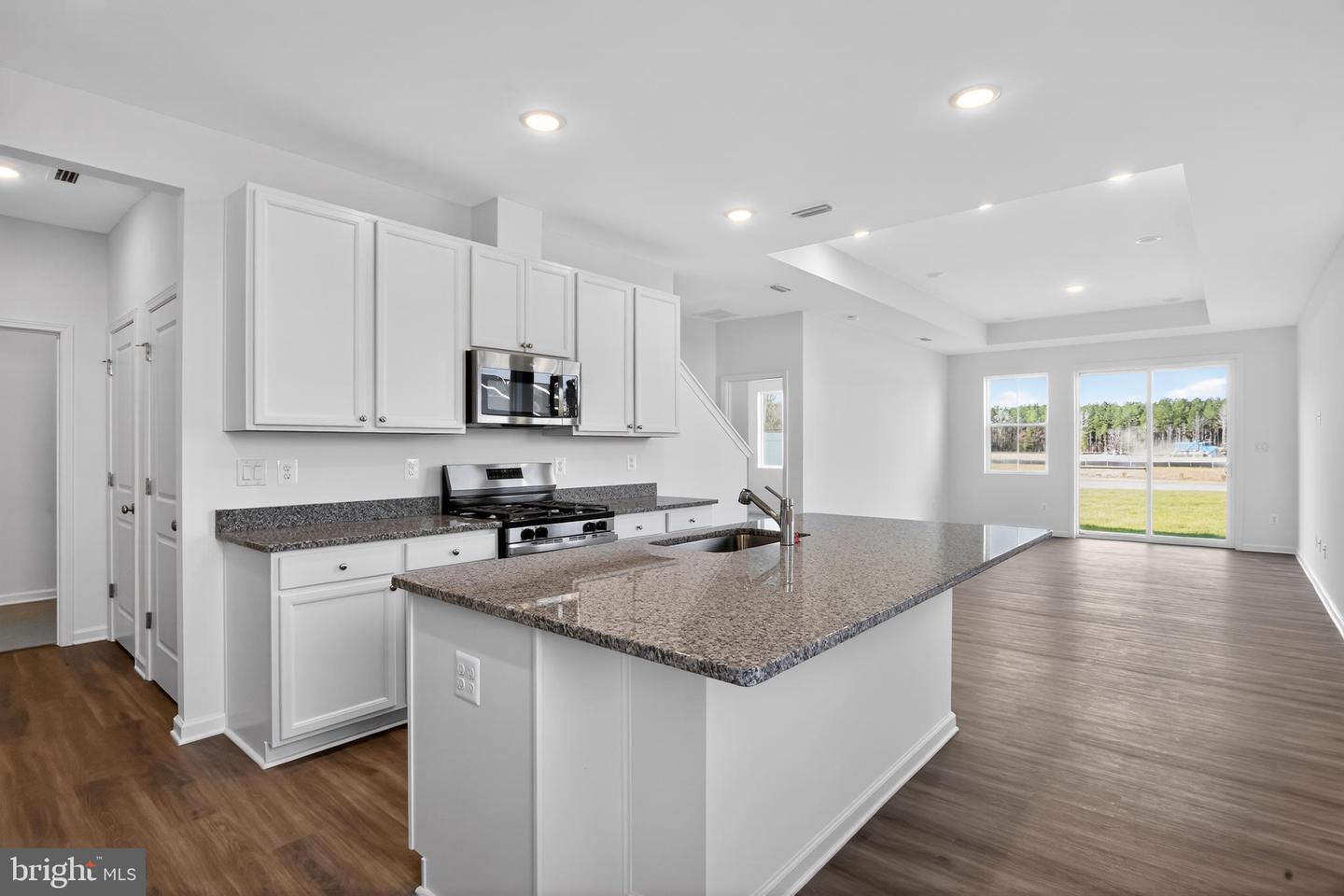 20527 Spyglass Cir Property Photo 2