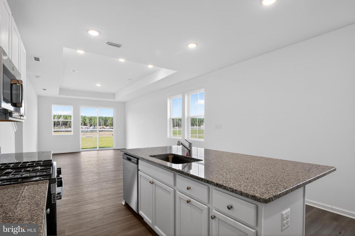 20527 Spyglass Cir Property Photo 3