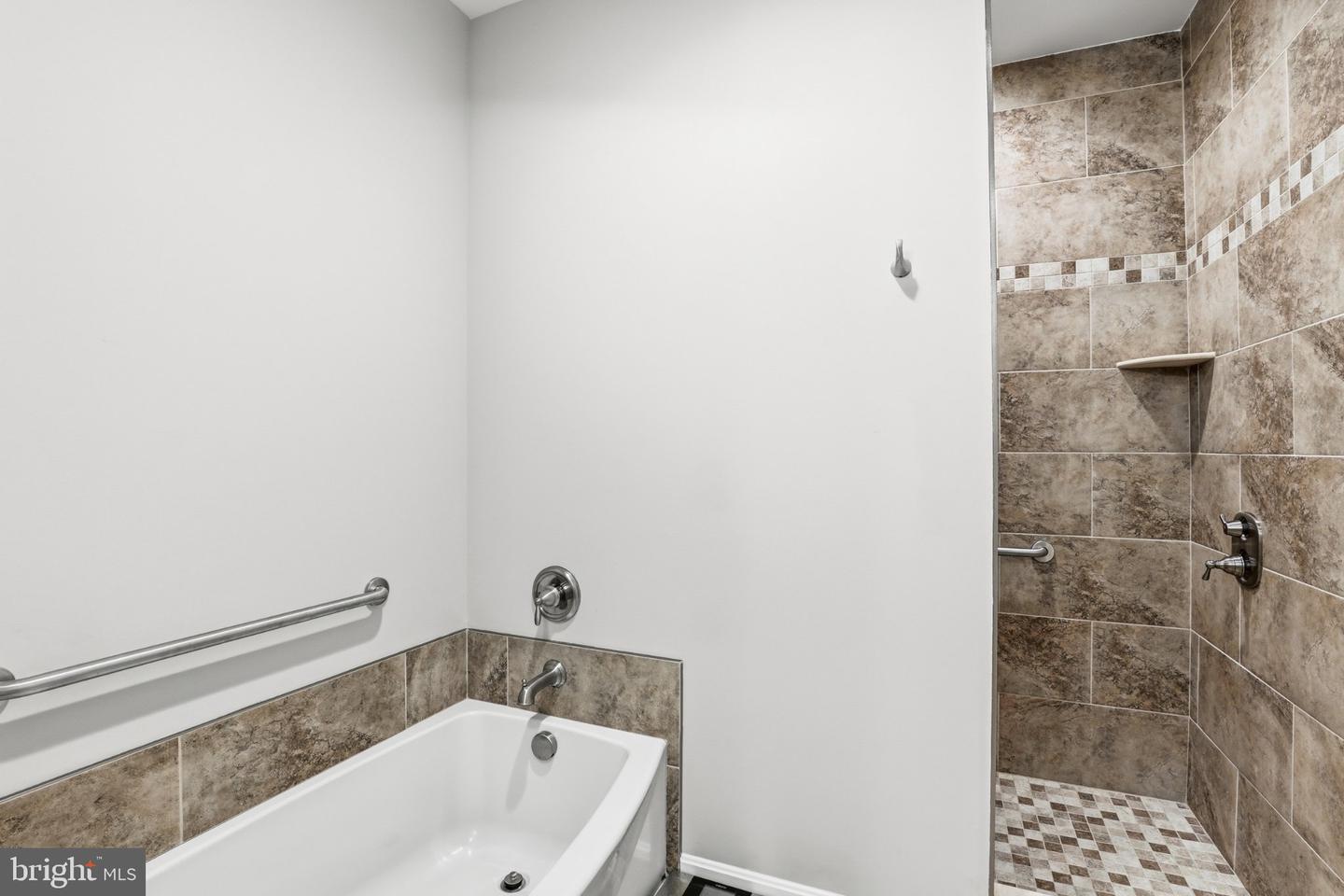 16932 Fitzgeralds Rd Property Photo 79