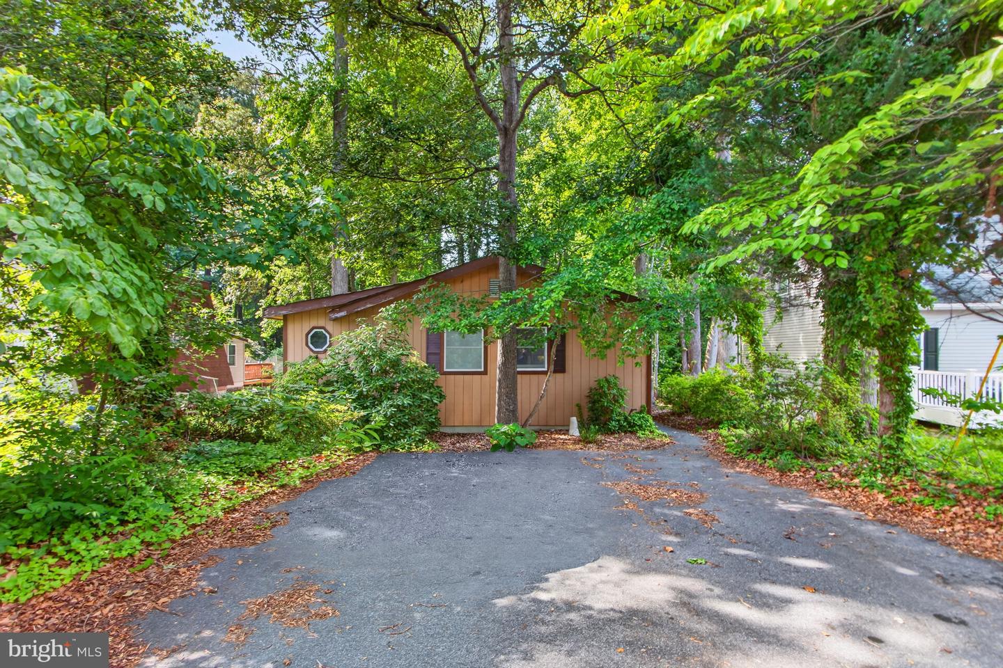 23382 Marina Drive W Property Photo 1