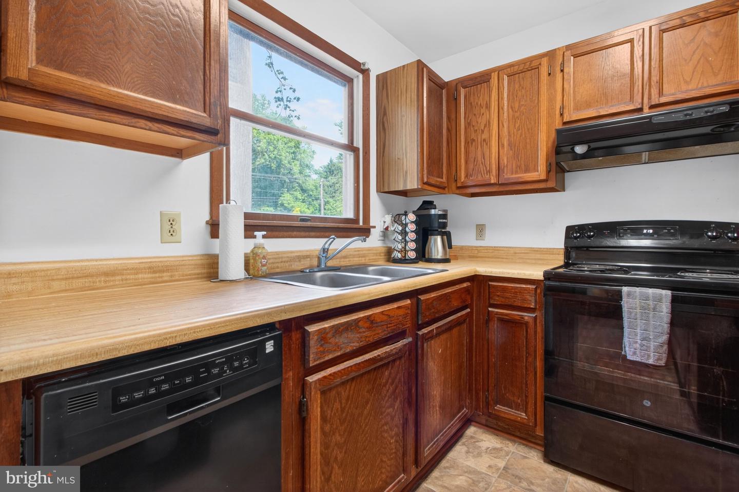23382 Marina Drive W Property Photo 4