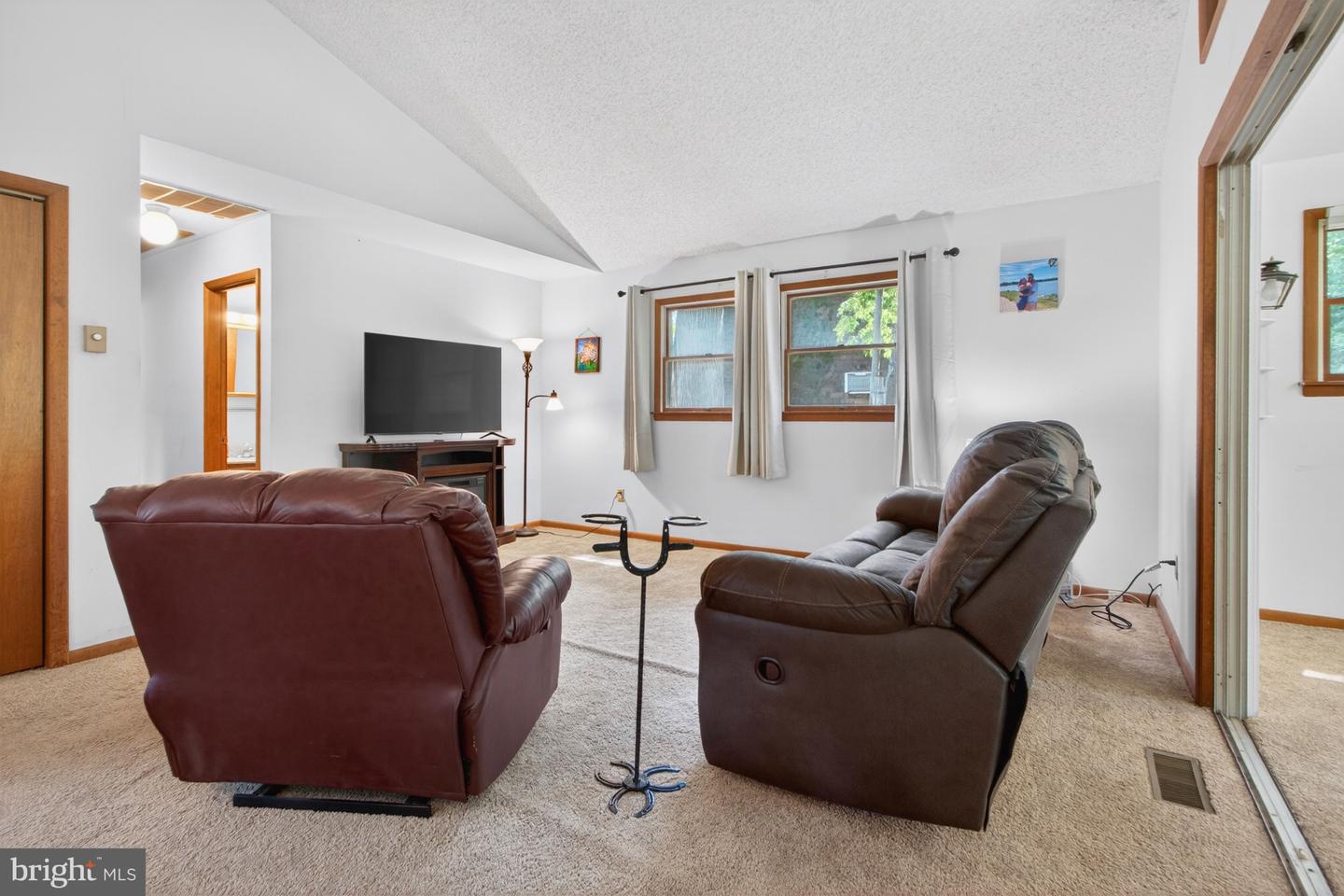23382 Marina Drive W Property Photo 9