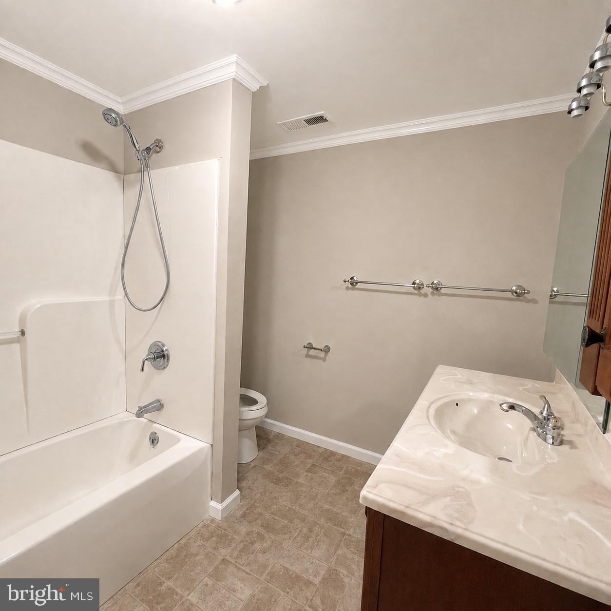 6 Delaware Ave Property Photo 20