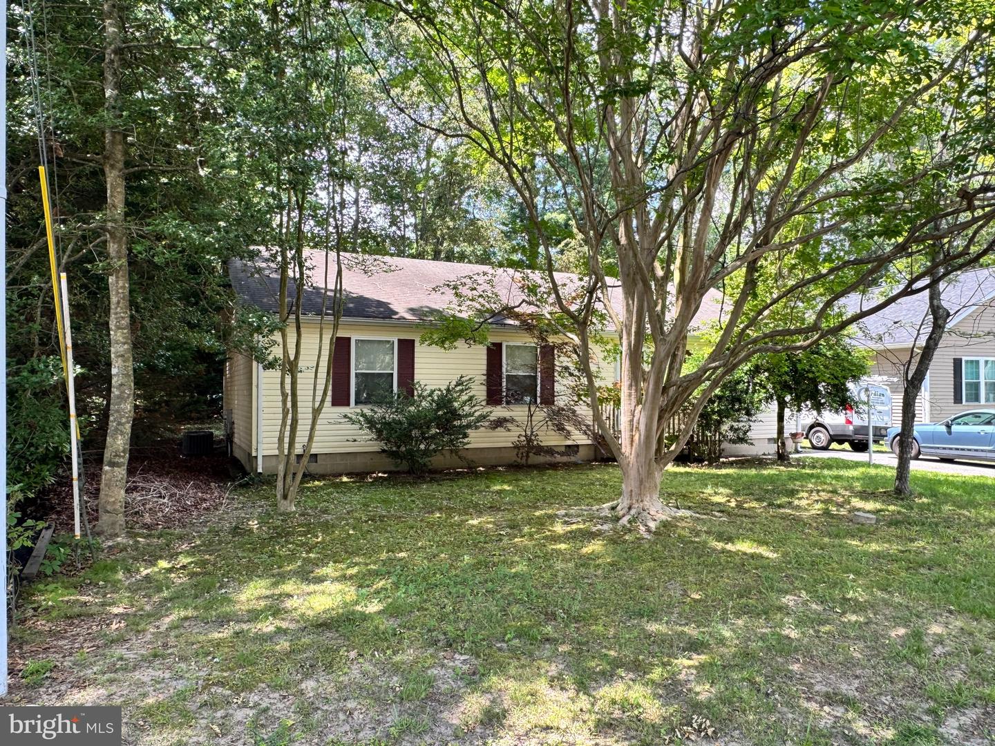 22836 Angola Rd W Property Photo 1