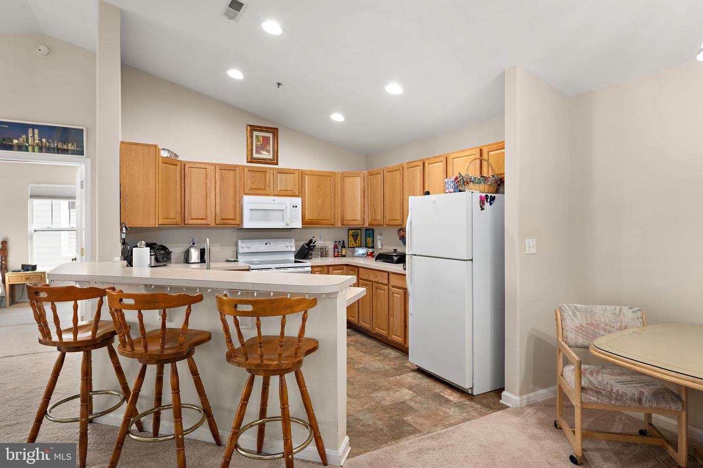 3603 N Sagamore Dr #j Property Photo 3