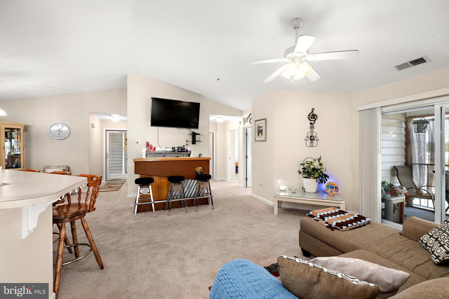3603 N Sagamore Dr #j Property Photo 7